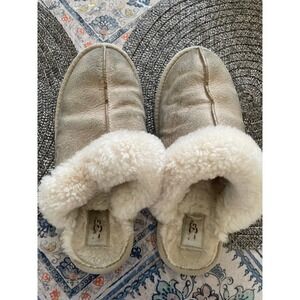 UGG Coquette Suede Sheepskin Slippers Womens 10 Sand Scuff Slip On 5125